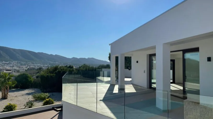 Villa de 4 dormitorios en Altea, España No. 232 № 8