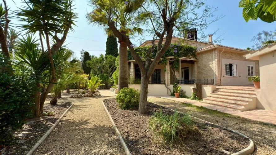 Apartamento de 6 dormitorios en Alicante, España No. 527 № 16