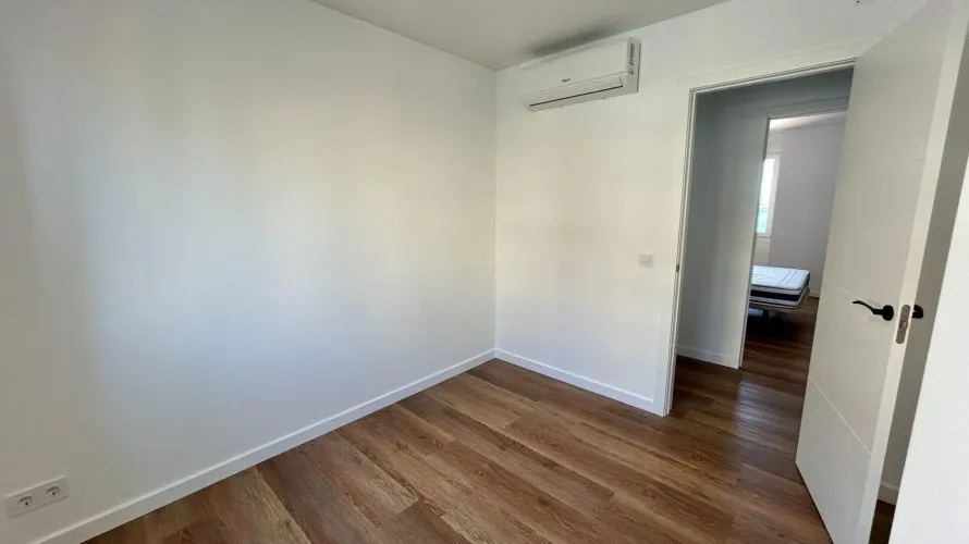 Apartamento de 2 dormitorios en Torrevieja, España No. 121 № 26