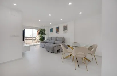 Apartamento de 3 dormitorios en Torrevieja, España No. 616