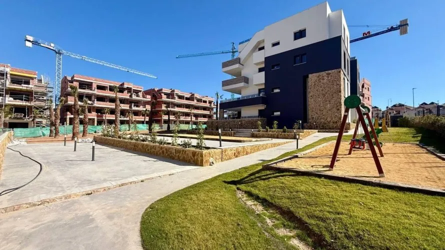 Ático de 2 dormitorios en Torrevieja, España No. 676 № 25