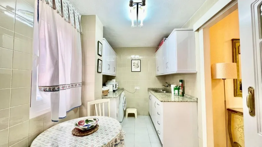 Apartamento de 3 dormitorios en Torrevieja, España No. 670 № 20