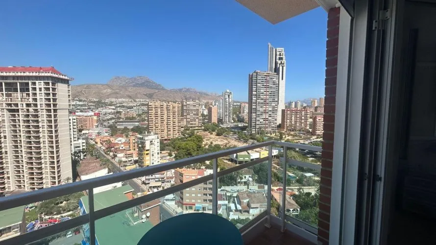 Ático de 1 dormitorio en Finestrat, España No. 588 № 2