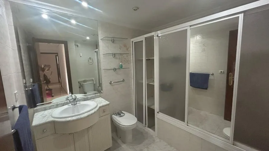 Apartamento de 2 dormitorios en Benidorm, España No. 513 № 15