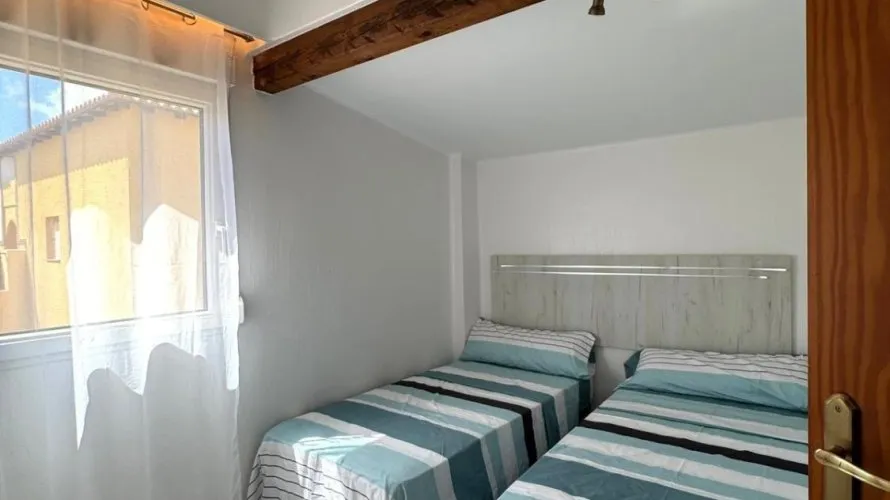 Apartamento de 2 dormitorios en Torrevieja, España No. 671 № 25