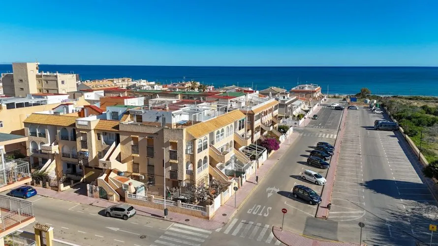 Bungalow de 75m² en Torrevieja, España No. 653 № 28
