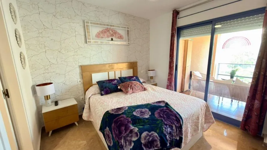 Apartamento de 2 dormitorios en Villajoyosa, España No. 758 № 2