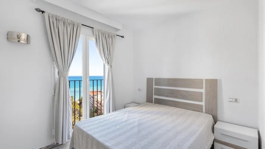 Apartamento de 2 dormitorios en Torrevieja, España No. 736 № 14