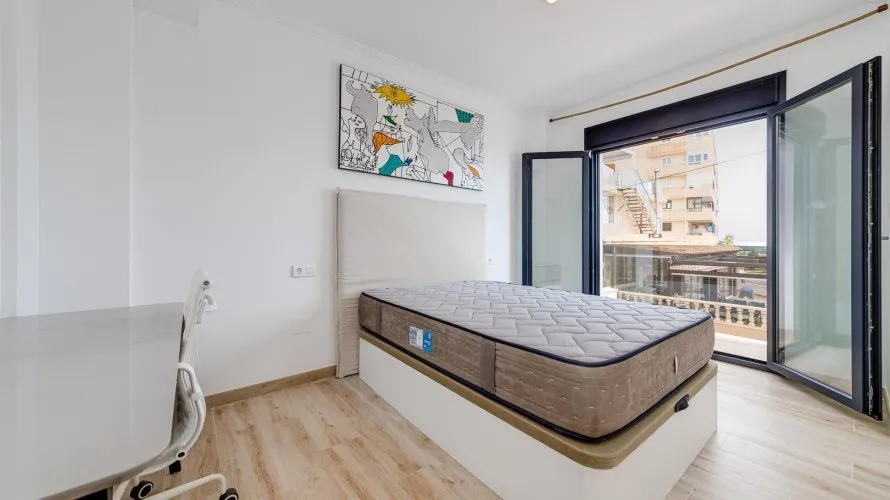 Villa de 210m² en Torrevieja, España No. 509 № 11
