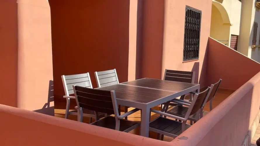 Apartamento de 2 dormitorios en Torrevieja, España No. 639 № 25