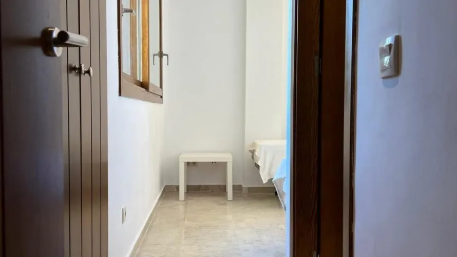 Apartamento de 2 dormitorios en Torrevieja, España No. 123 № 24