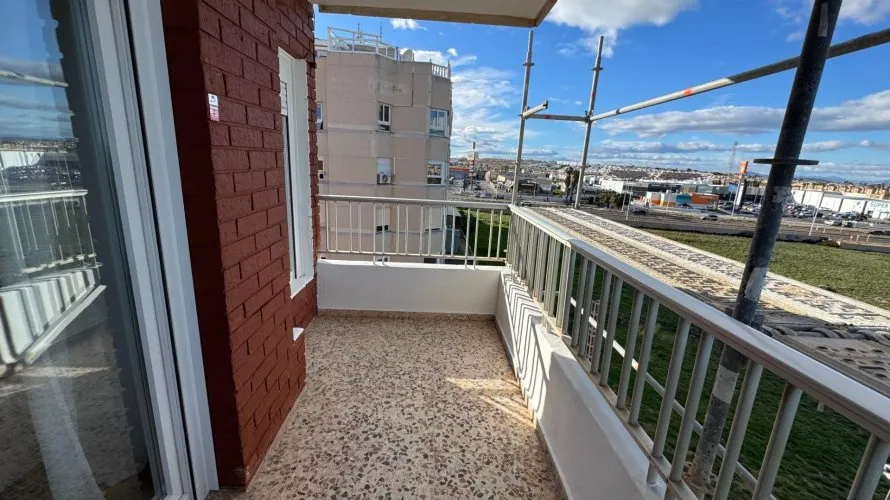 Ático de 2 dormitorios en Torrevieja, España No. 658 № 12