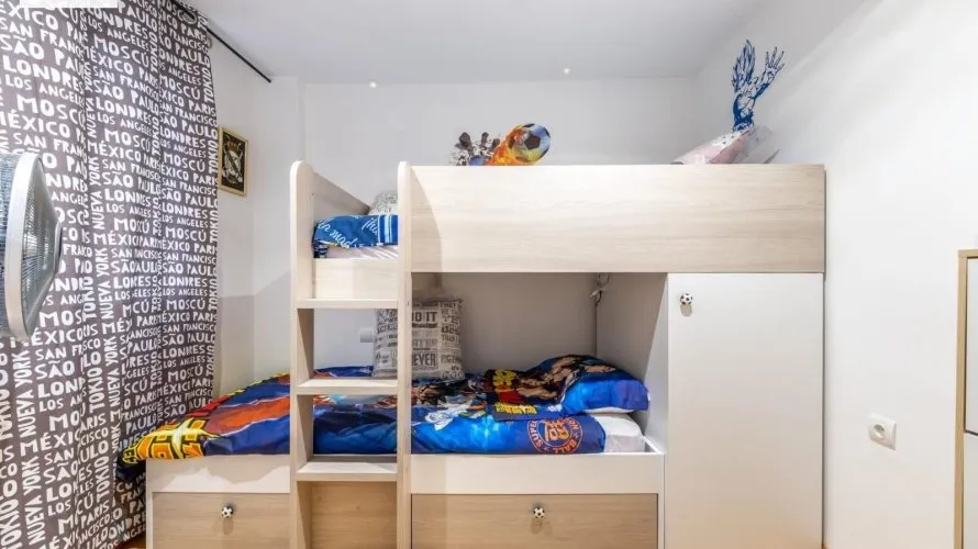 Apartamento de 3 dormitorios en Alicante, España No. 644 № 8