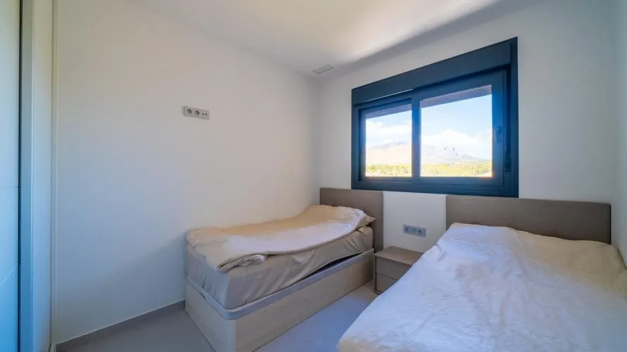 Apartamento de 2 dormitorios en Benidorm, España No. 514 № 12