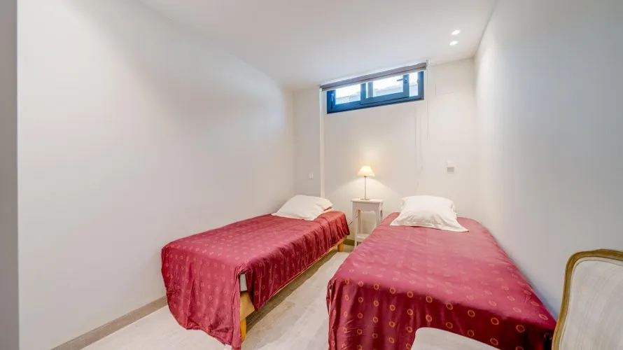 Villa de 5 dormitorios en Finestrat, España No. 344 № 19