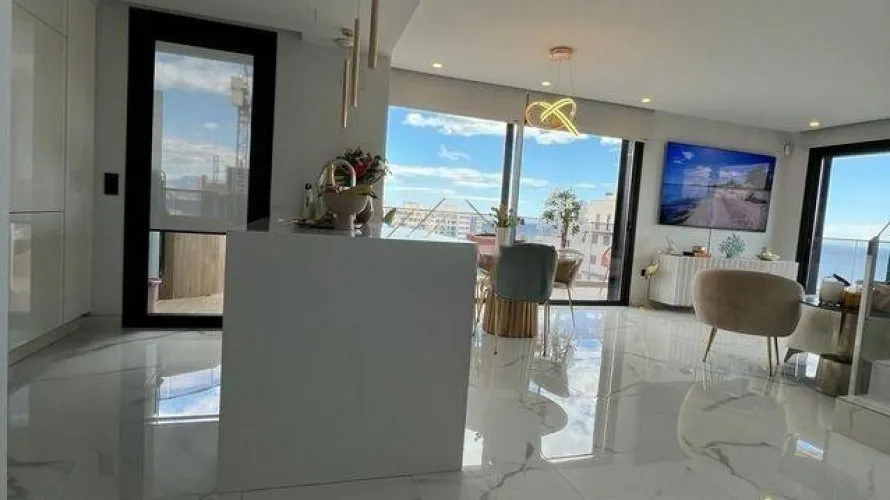 Ático de 3 dormitorios en Alicante, España No. 648 № 5