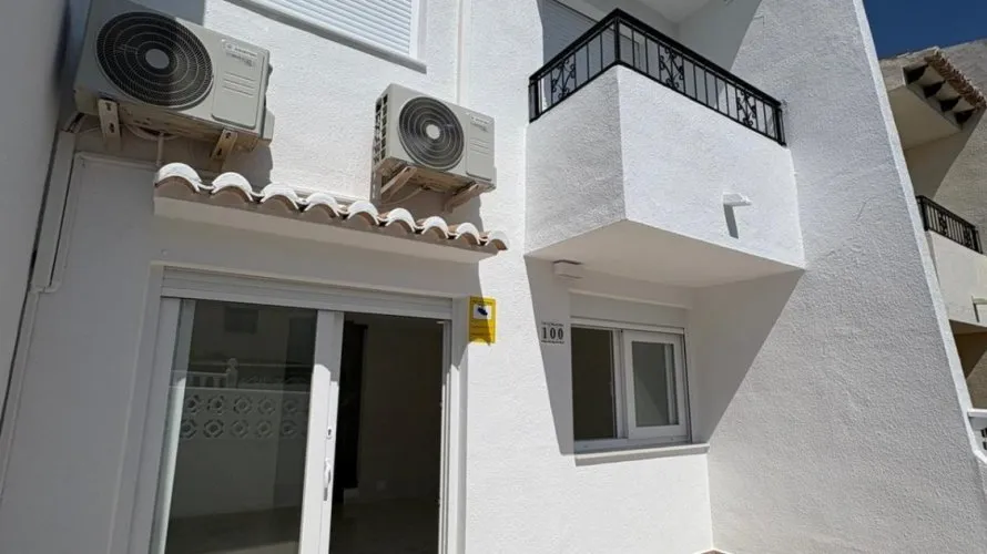 Сasa de 3 dormitorios en Torrevieja, España No. 561 № 25