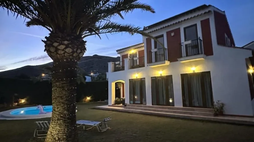 Villa de 4 dormitorios en Finestrat, España No. 211 № 13