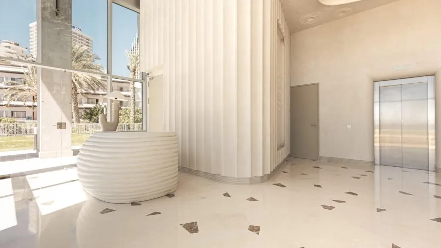 Apartamento de 2 dormitorios en Benidorm, España No. 381 № 28