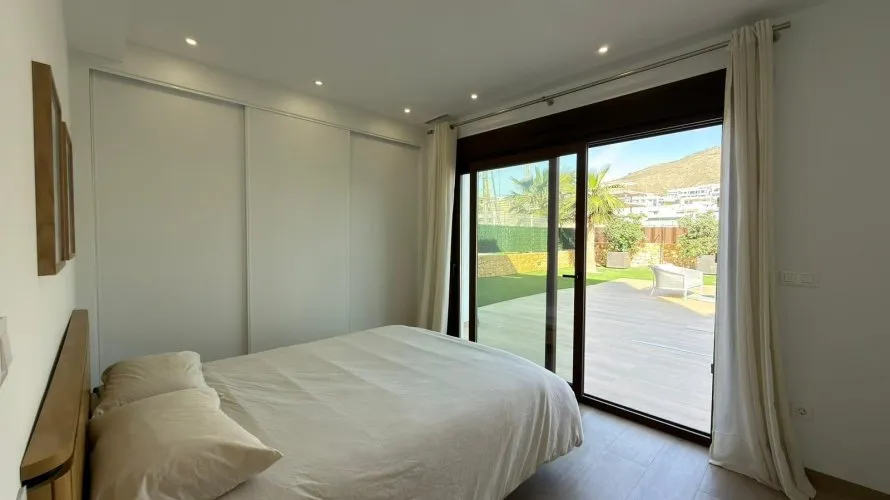 Villa de 5 dormitorios en Finestrat, España No. 704 № 10
