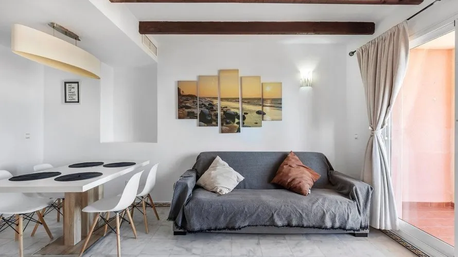 Apartamento de 2 dormitorios en Torrevieja, España No. 736 № 7