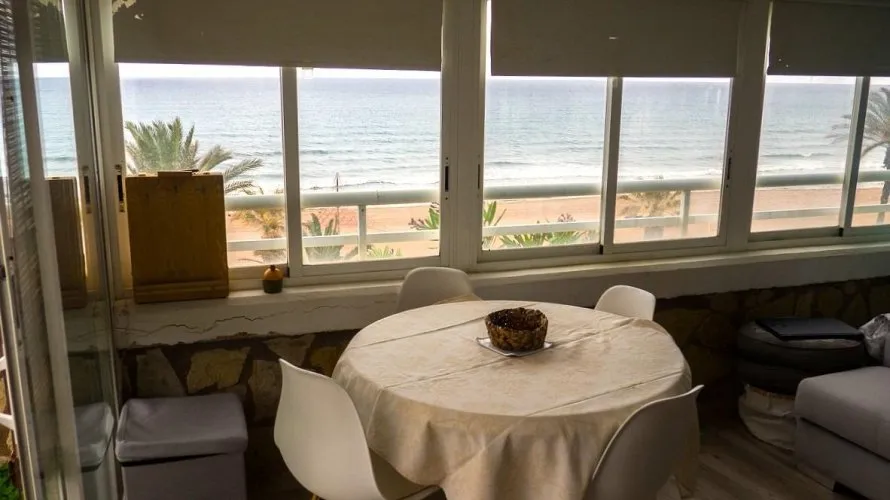Apartamento de 3 dormitorios en El Campello, España No. 524 № 7