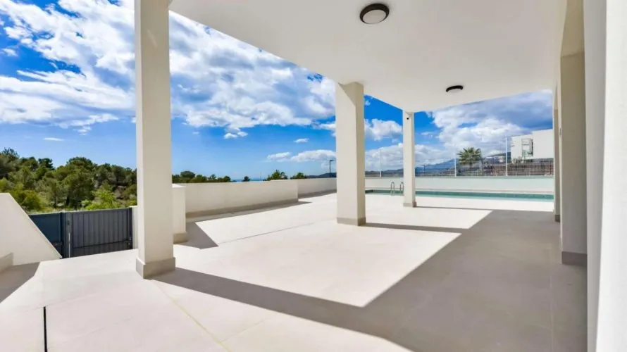 Villa de 7 dormitorios en Finestrat, España No. 565