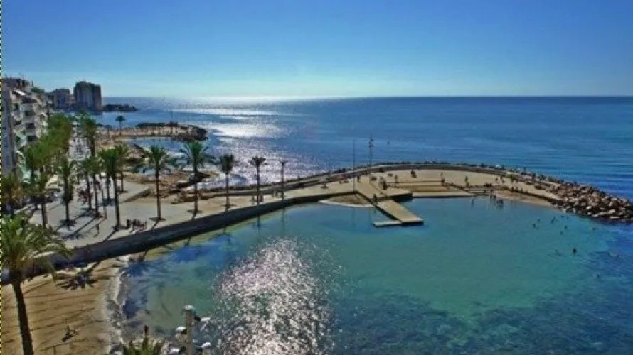 Villa de 3 dormitorios en Torrevieja, España No. 296 № 12