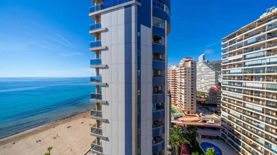 Apartamento de 4 dormitorios en Calpe, España No. 631 № 26