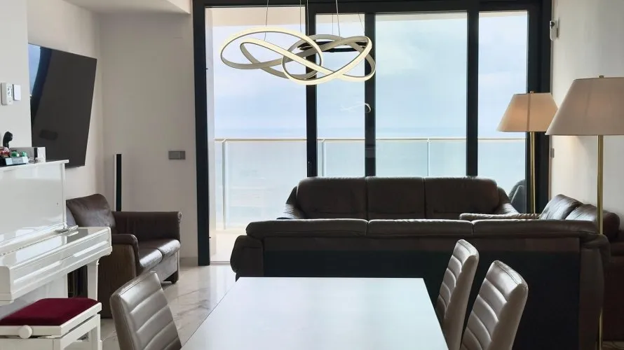 Ático de 3 dormitorios en Benidorm, España No. 401 № 7