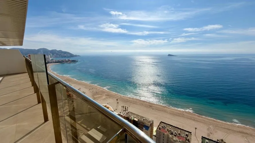 Ático de 3 dormitorios en Benidorm, España No. 710 № 17