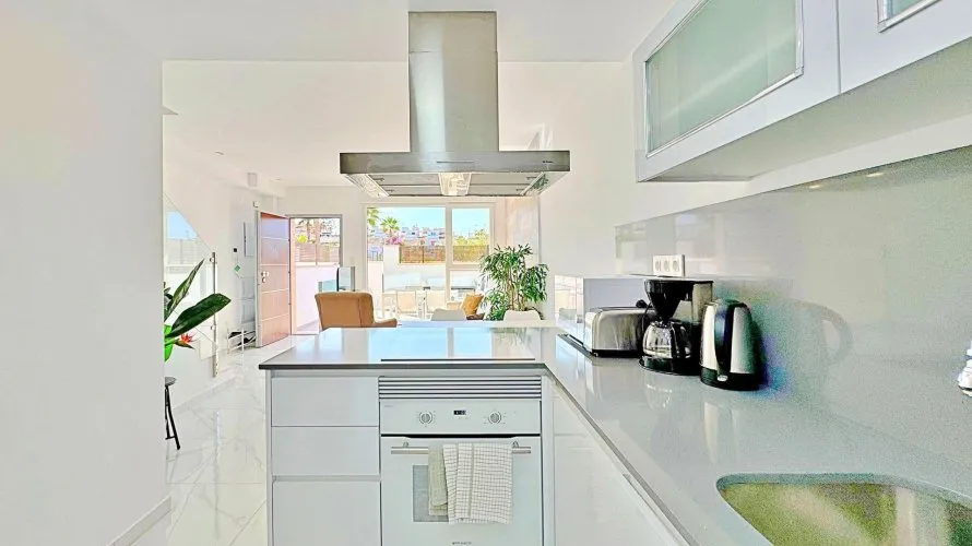 Bungalow de 3 dormitorios en Torrevieja, España No. 591 № 20