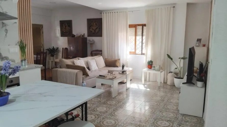 Apartamento de 2 dormitorios en Villajoyosa, España No. 487