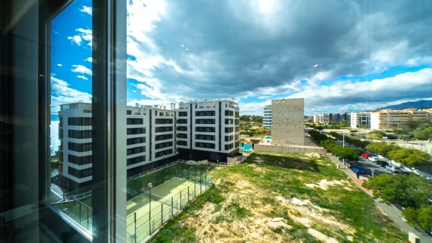 Apartamento de 4 dormitorios en Villajoyosa, España No. 705 № 13