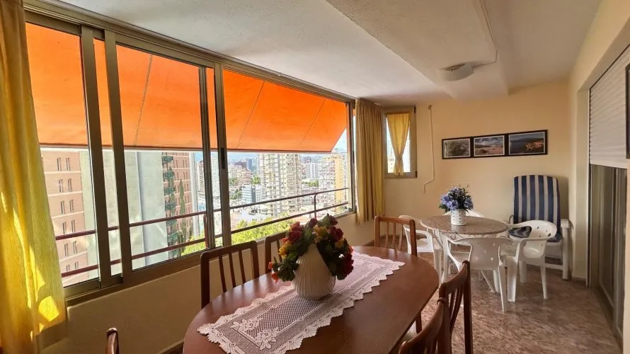 Apartamento de 3 dormitorios en Benidorm, España No. 1249 № 24