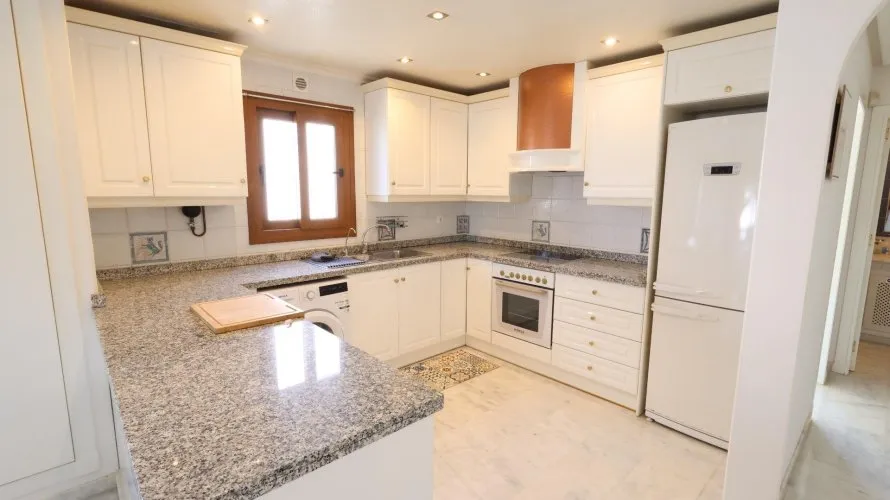 Apartamento de 2 dormitorios en Torrevieja, España No. 1254 № 14