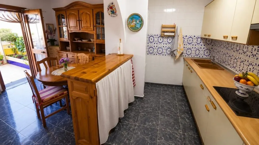Сasa de 3 dormitorios en El Campello, España No. 1277 № 9