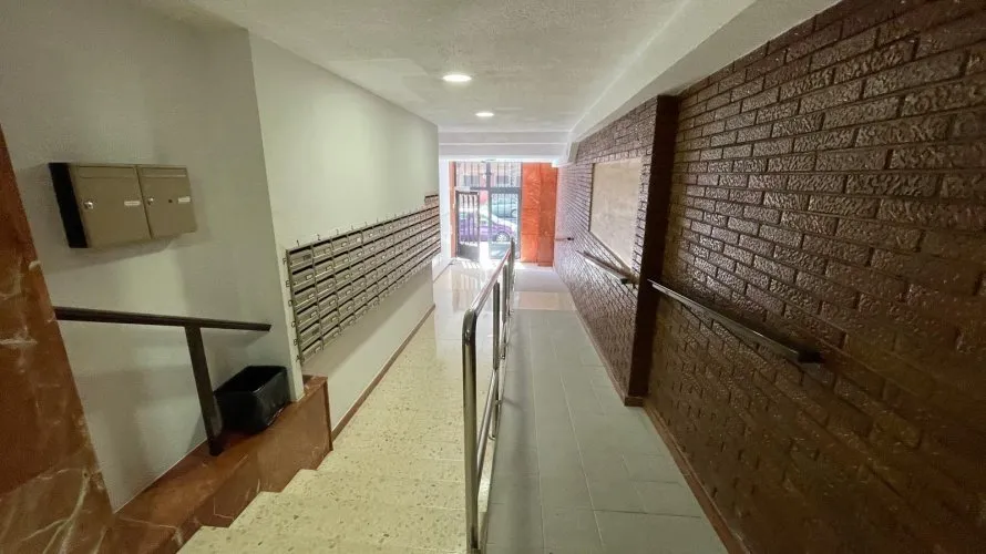 Apartamento de 2 dormitorios en Alicante, España No. 1191 № 19