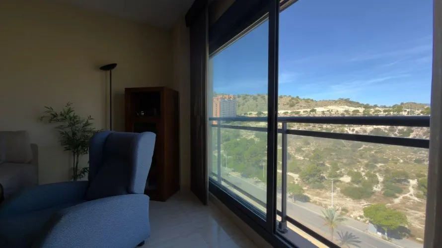 Apartamento de 2 dormitorios en Finestrat, España No. 1234 № 23