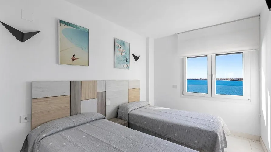 Apartamento de 2 dormitorios en Torrevieja, España No. 1220 № 22