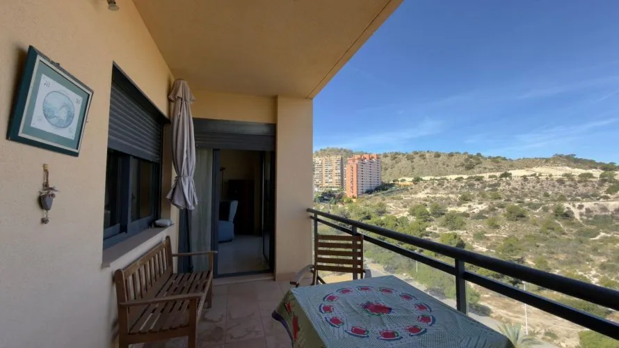 Apartamento de 2 dormitorios en Finestrat, España No. 1234 № 22