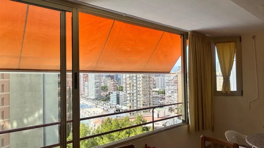 Apartamento de 3 dormitorios en Benidorm, España No. 1249 № 11