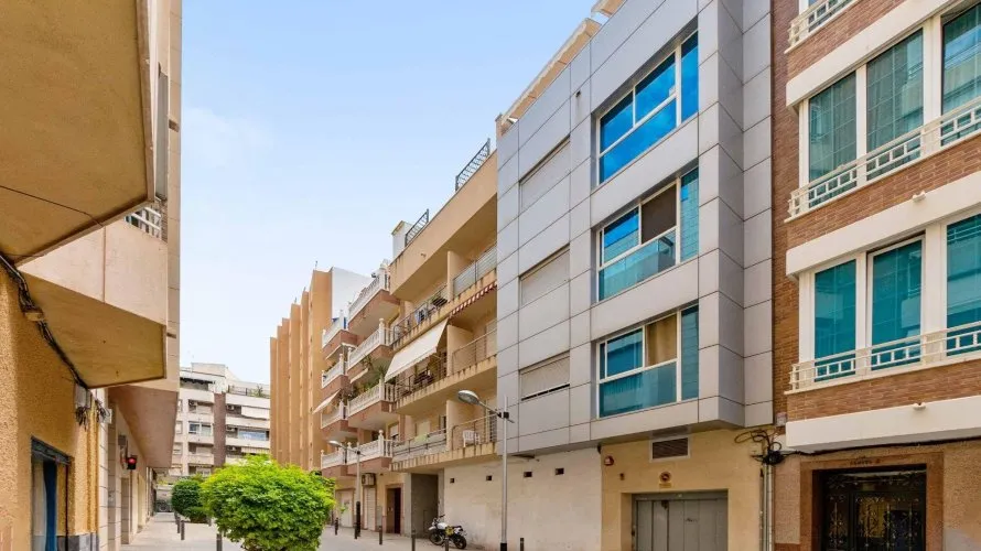 Ático de 3 dormitorios en Torrevieja, España No. 1192 № 16