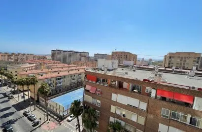 Apartamento de 2 dormitorios en Alicante, España No. 1191