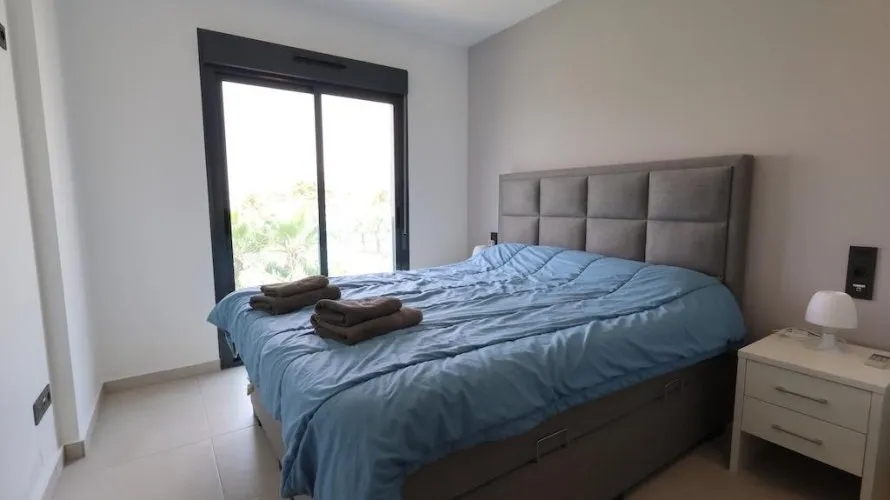 Bungalow de 2 dormitorios en Guardamar del Segura, España No. 1264 № 8