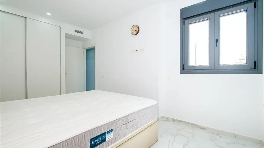 Ático de 4 dormitorios en Torrevieja, España No. 1228 № 26