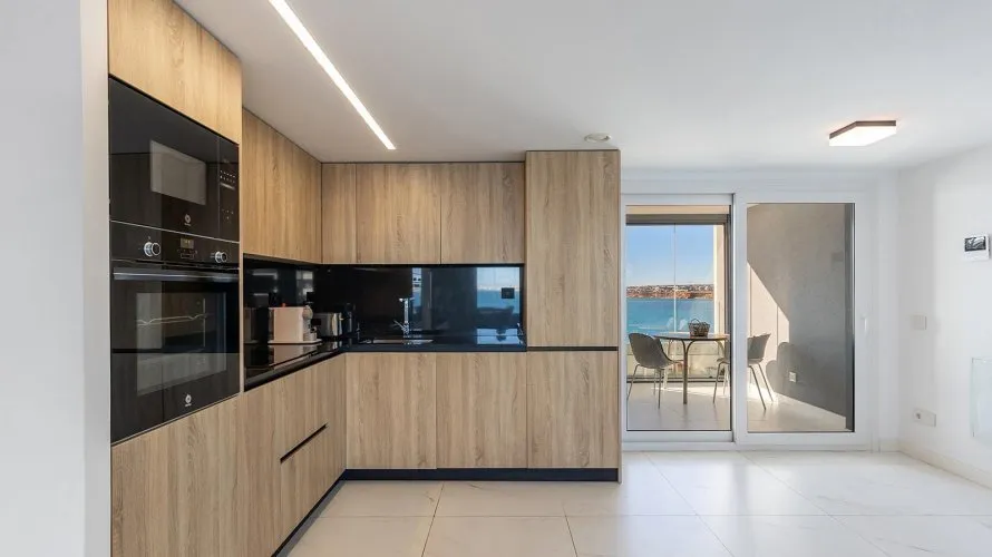 Apartamento de 2 dormitorios en Torrevieja, España No. 1220 № 11