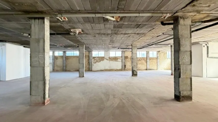 Propiedad comercial de 2800m² en Torrevieja, España No. 1260 № 1