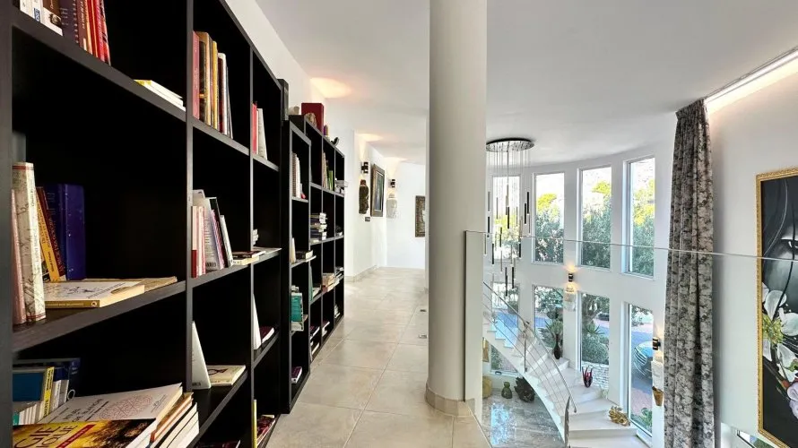 Villa de 3 dormitorios en Altea, España No. 1196 № 22