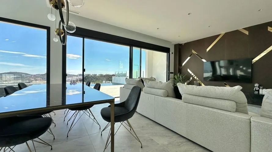 Villa de 3 dormitorios en Finestrat, España No. 1188 № 18